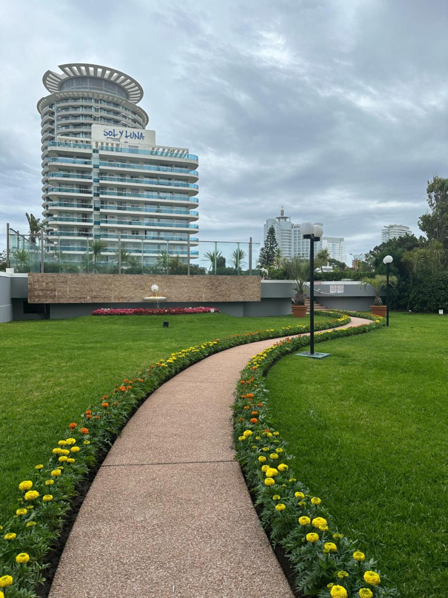 Hermoso Apartamento, Torre De Categoria Long Beach, En La Mejor Ubicacion De Punta Del Este Bagian luar foto