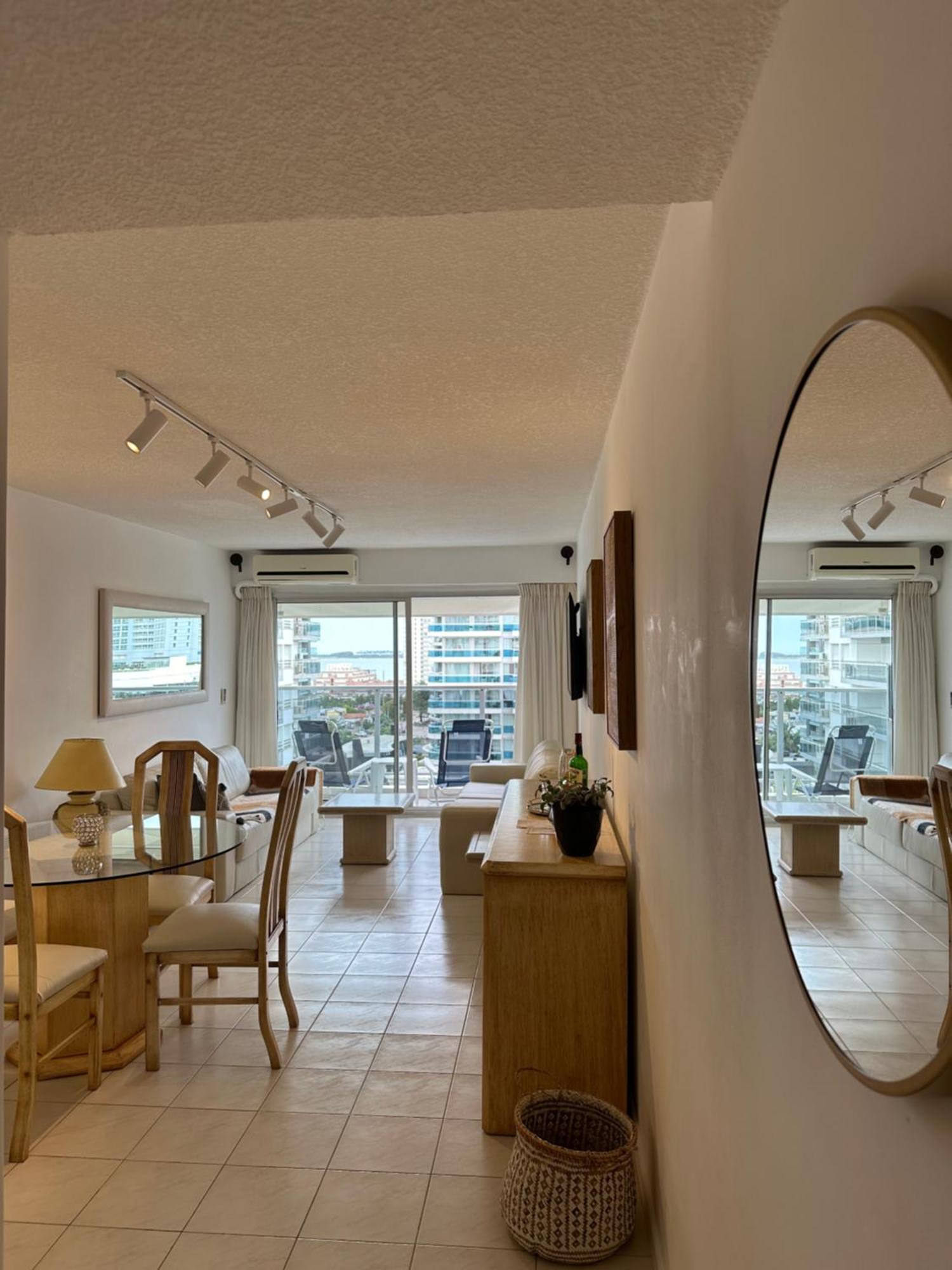 Hermoso Apartamento, Torre De Categoria Long Beach, En La Mejor Ubicacion De Punta Del Este Bagian luar foto